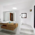 Vila Atlantis I *